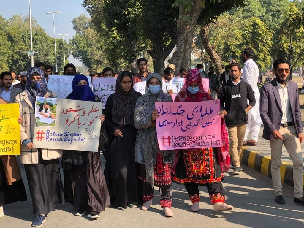 JamiatUOS_1947's tweet photo. 1.
Students organized a peace walk at University of Sargodha for the safe release of Siraj Noor
Siraj Noor is a student of Law at University of Sargodha,He was abducted on 30th of December 2k22 From hometown Gresha district Khuzdar
#IJTFORSTUDENTS
#JAMIATUOS
#ReleaseSirajNoor https://t.co/dS0CKLOCcs