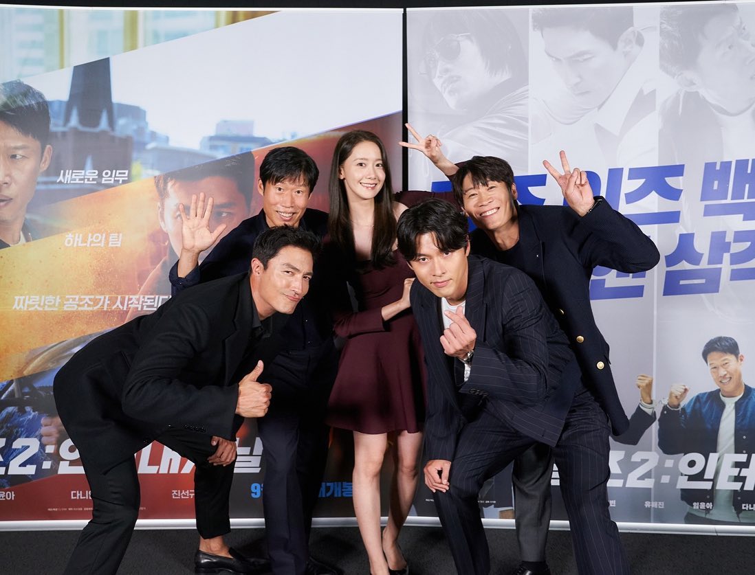 mystarmyangel's tweet image. My top 3 most loved teams that worked with YoonA have got to be #EXIT, #ConfidentialAssignment2 and #TheKingInLove teams (in no particular order)

You can totally tell how comfortable YoonA was with them.
And I know #KingTheLand will be added to this list soon once promos start
