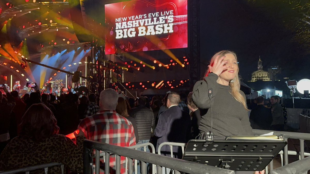 SLSNashville's tweet photo. What a great New Years Eve! We were so thankful to be able to provide access for our amazing Deaf/Hard if Hearing community! #nashvillenye #slsnye https://t.co/wr2lnMqvXh