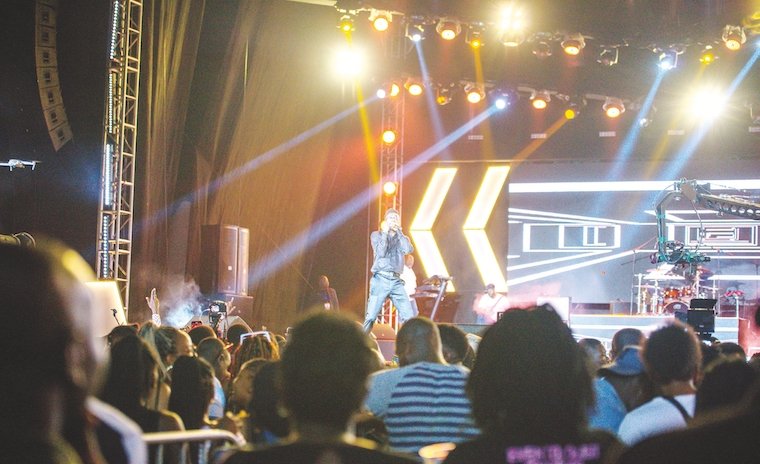 The Observer tweet media