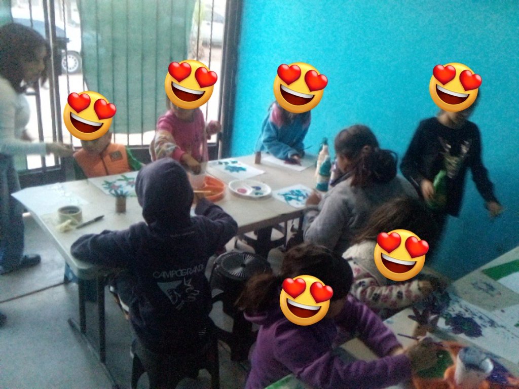 abrazandosonri1's tweet photo. El arte es algo que ellos hacen tenemos grandes artistas @acpviac @cluadiacano @jportillon @yosoypaulinav @YvonneMo3 @IDJH_HMO @Edgarmolinas @Claudiashein @ZazuetaDerma @Revolucion3_0 @6AMCaracol @Expreso24_7 @terrible100 @vanessa_lopez09 @889Noticias @autopista57 https://t.co/bzWfrU7zXv
