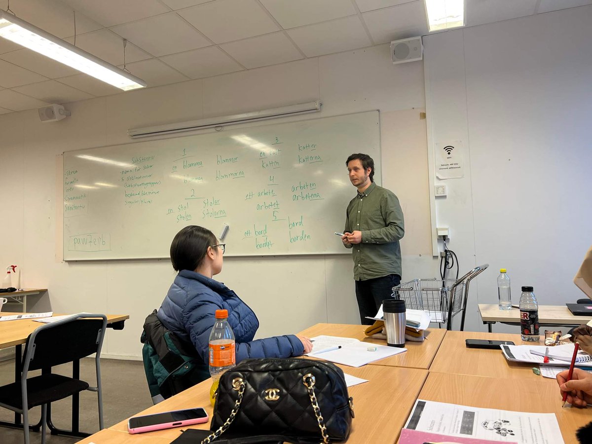 AgencyZolaa's tweet image. #learningswedish from friend