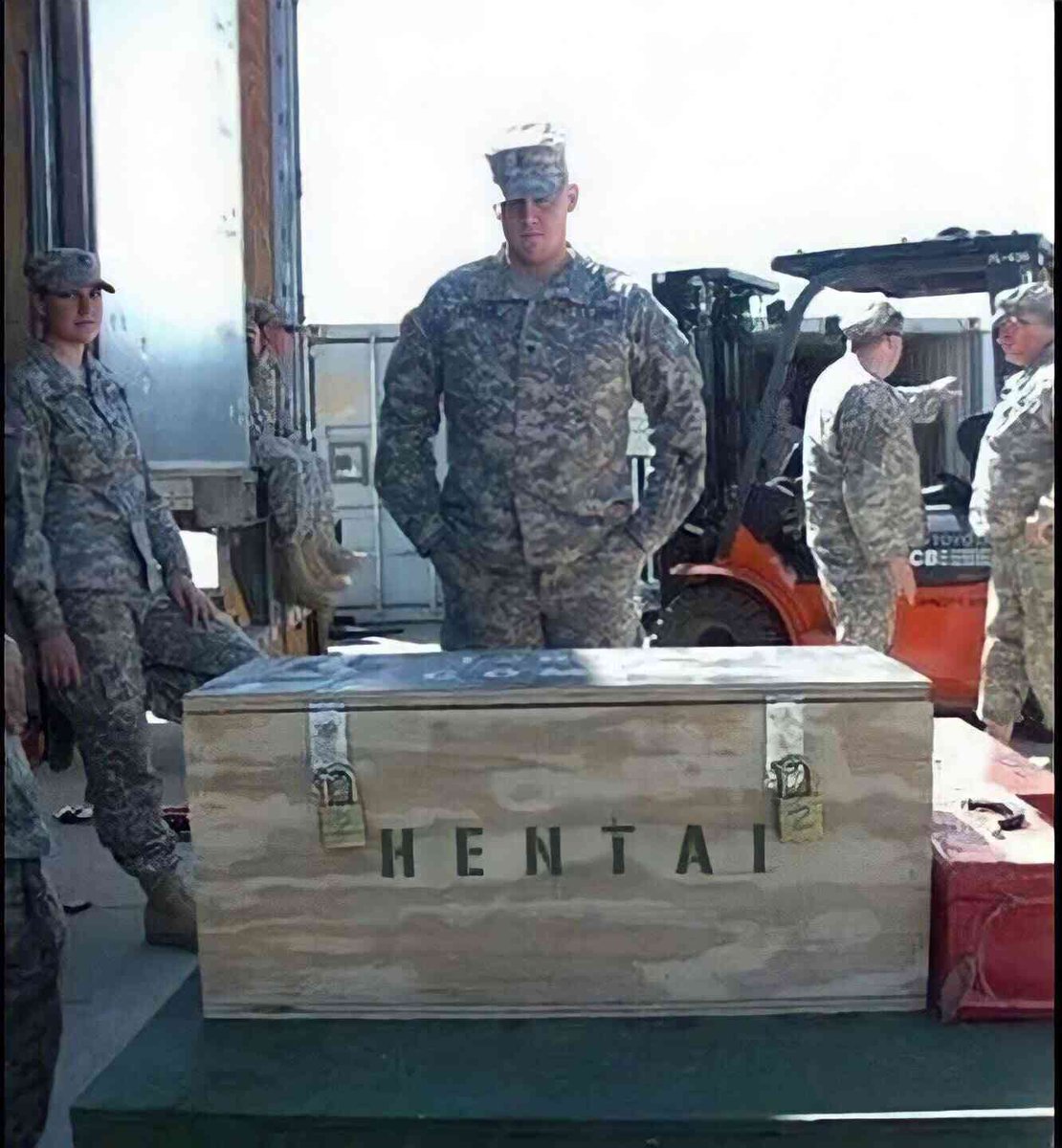 MegaCharizardXR's tweet image. The Japanese apology gift after Pearl Harbor