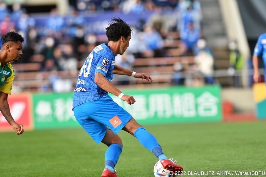 shota_aoki10's tweet photo. 遅ればせながら、
あけましておめでとうございます。

今年も秋田の為に、
応援して頂いている全ての皆様の為に、
自分の全てをかけて最後まで戦います。

2023シーズンもブラウブリッツ秋田の応援、熱いサポートよろしくお願いします。
共に戦いましょう！

#jleague
#ブラウブリッツ秋田
#blaublitz https://t.co/Xiu4PfBvpw