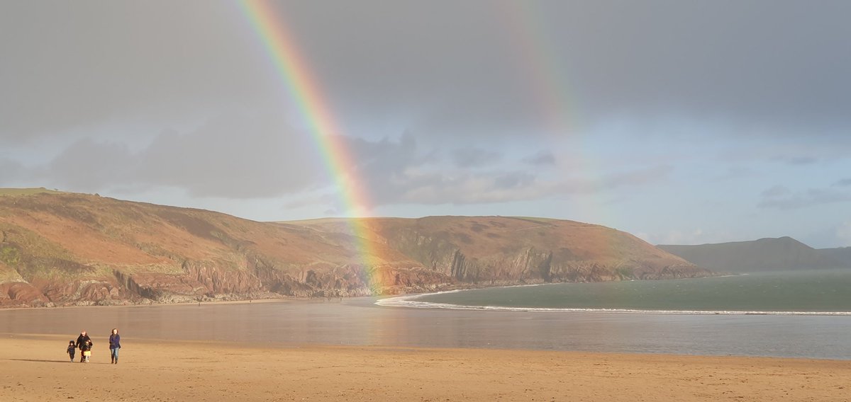 Beautiful Boxing Day double rainbow at Fresh East ❤️

#Christmas2022 #doublerainbow #rainbow #Pembrokeshire #pembrokeshirecoast #WALES