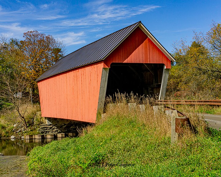 vtcoveredbridge's tweet photo. Bridge of the Day: the Gifford Covered Bridge. It uses a multiple kingpost design and is thought to be originally an open bridge. This bridge has had several repairs over the years. 
#vtcbsinayear #giffordcbvt #randolphvt #vermontscoveredbridges #vermontcoveredbridgesociety https://t.co/Ceo8n2kCka