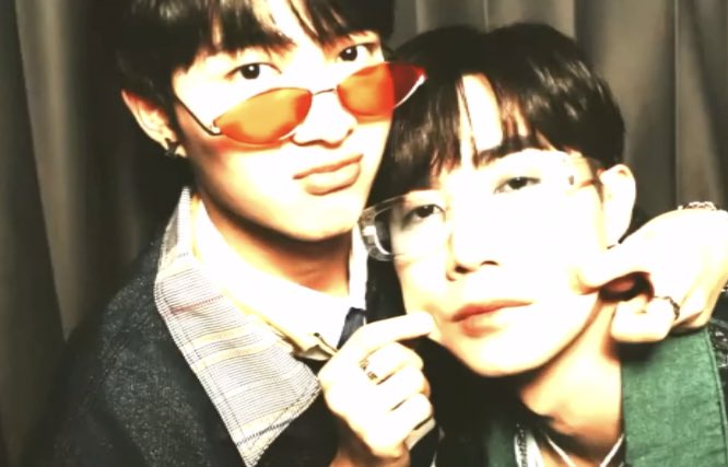 nuwunew's tweet photo. their photos are so cute help😭😭

#MVรักก็รักดิ https://t.co/rXEkk2oRKJ