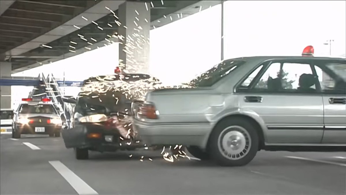 仮面ライダー龍騎にて覆面パトカー3台破壊！！ #劇用車