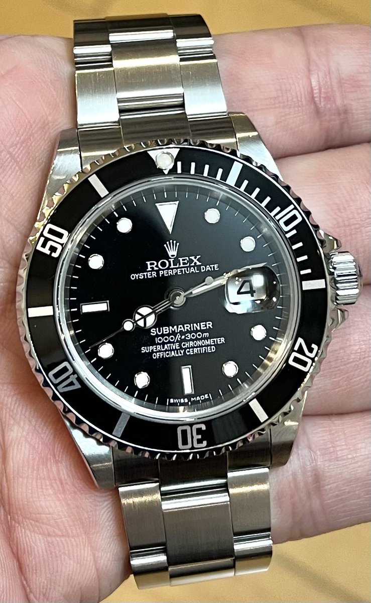 Kai_shain's tweet image. White rolex and Black rolex.

#rolex #explorer2 #explorerII #16570 #ロレックス #エクスプローラー2   #white  #白 #submariner #16610  #サブマリーナ