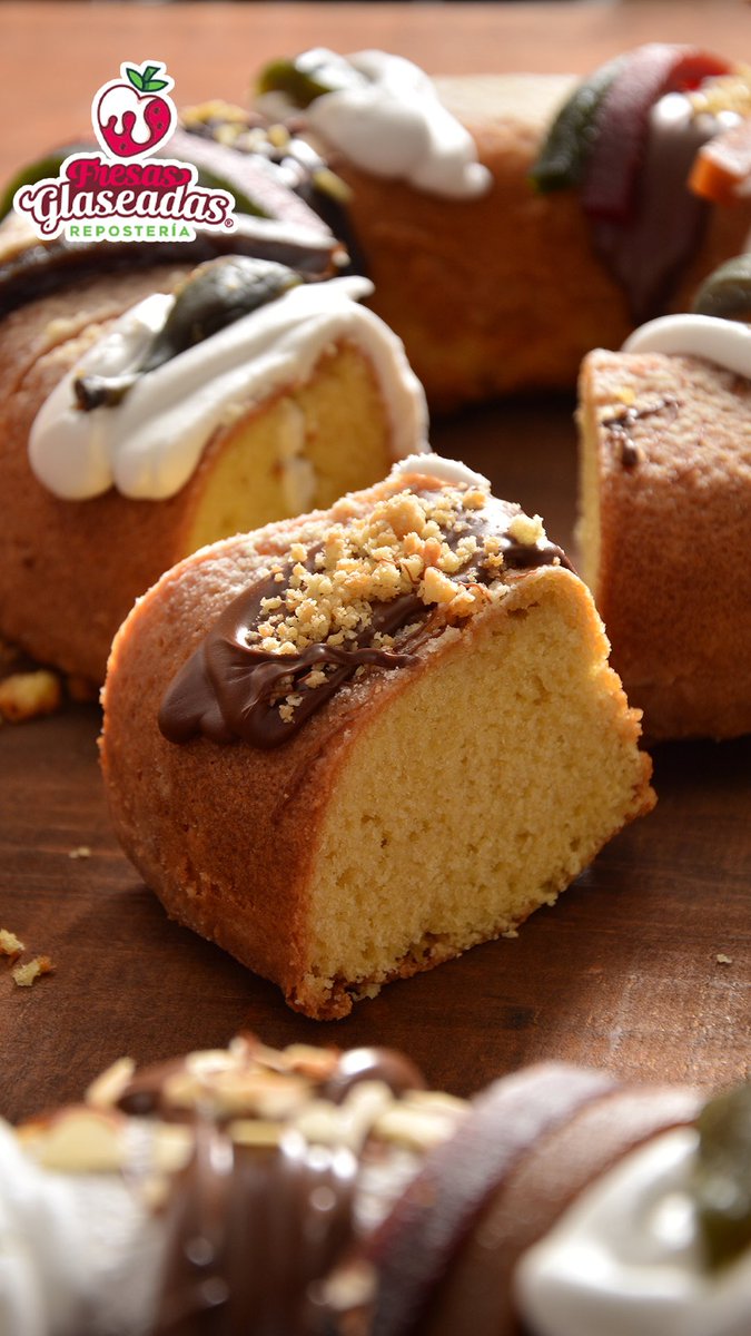fresasglaseadas's tweet photo. Y nuestra rosca de reyes tipo panque, elaborada 100% con mantequilla gloria https://t.co/jwjyZIECSp