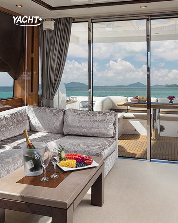 TheYachtPlus's tweet photo. Sea breeze, cocktails and endless laughter. What a way to kick start the new year! Moonbreeze, located in Thailand is built at 64.8ft. It is able to accommodate up to 18 guests, so download our app and charter today!

https://t.co/tsZhJH2sIv https://t.co/OhddeOgFTK