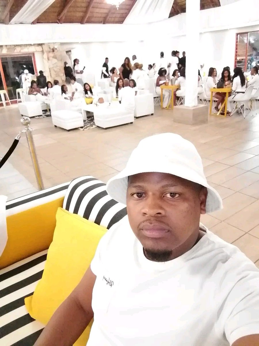 Nkosina47132701's tweet photo. @iKhokhaSA #RealHolidayMakers @iKhokhaSA https://t.co/VVVo7cwTaS
