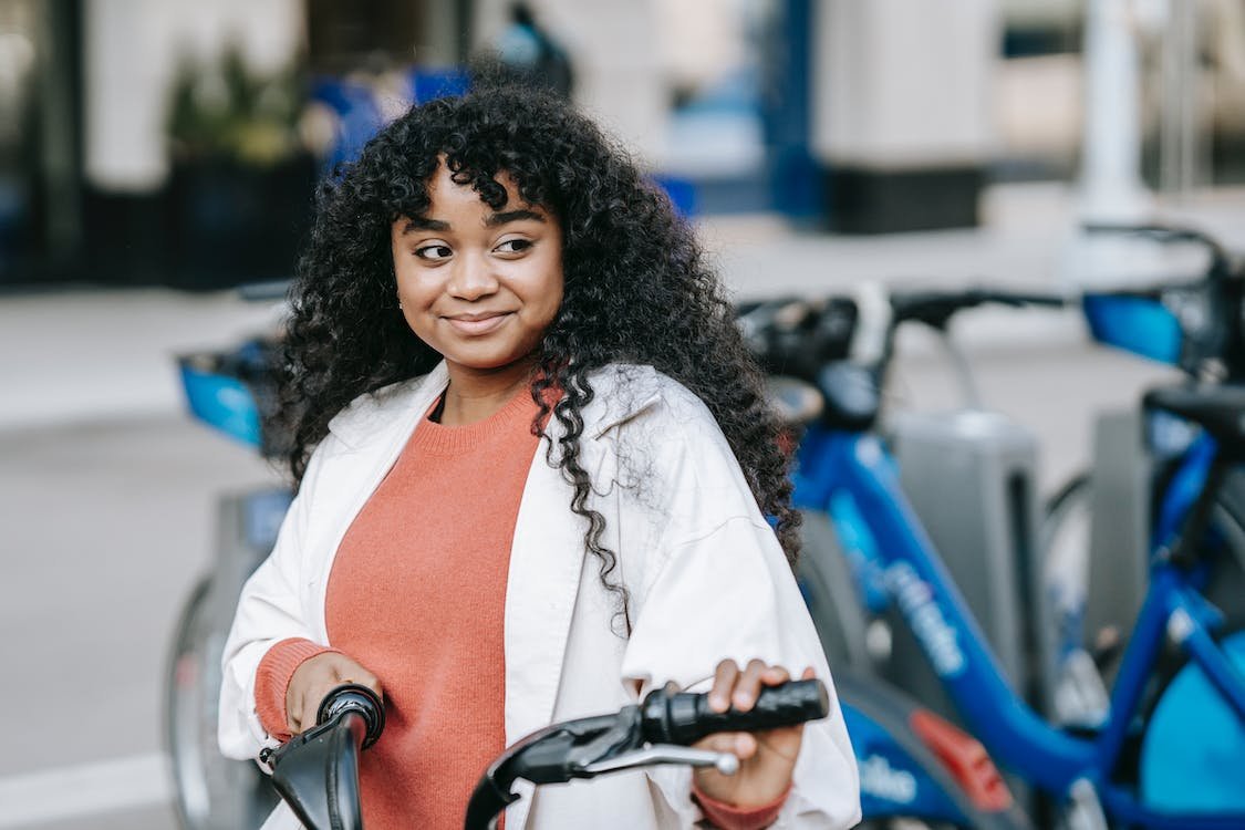 Want to get more #mileage out of your bike? Check out these #ebikebatterymaintenance tips:  buff.ly/3Zd74fI