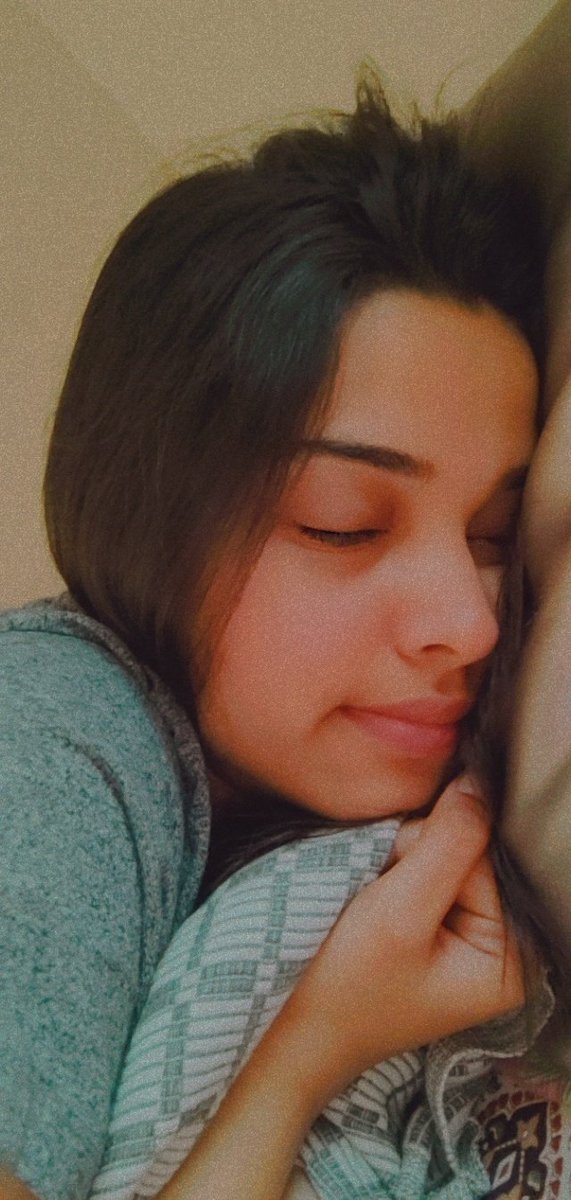 thisisakshzone's tweet photo. Me risking my entire career for an extra 15 minutes of sleep in the morning. https://t.co/ct8xyFnTnc