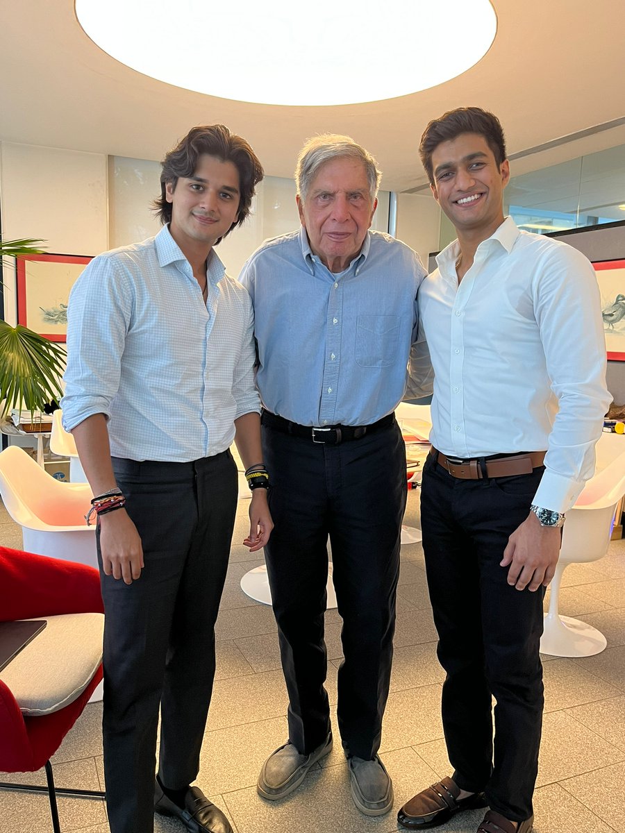 We thank Mr Tata for his investment and invaluable guidance towards our mission with MyMandi. We look forward to uplifting and enabling the street vendor community of India with your support. @TataCompanies @AScindia
