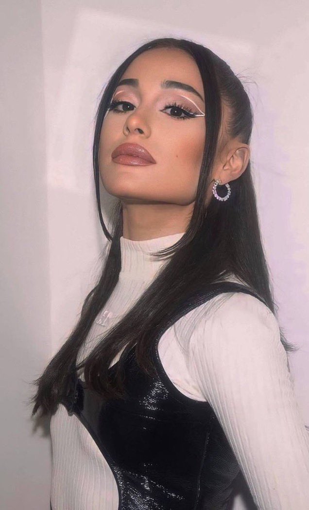 Half Virgin💦 on Twitter "8. Ariana Grande"