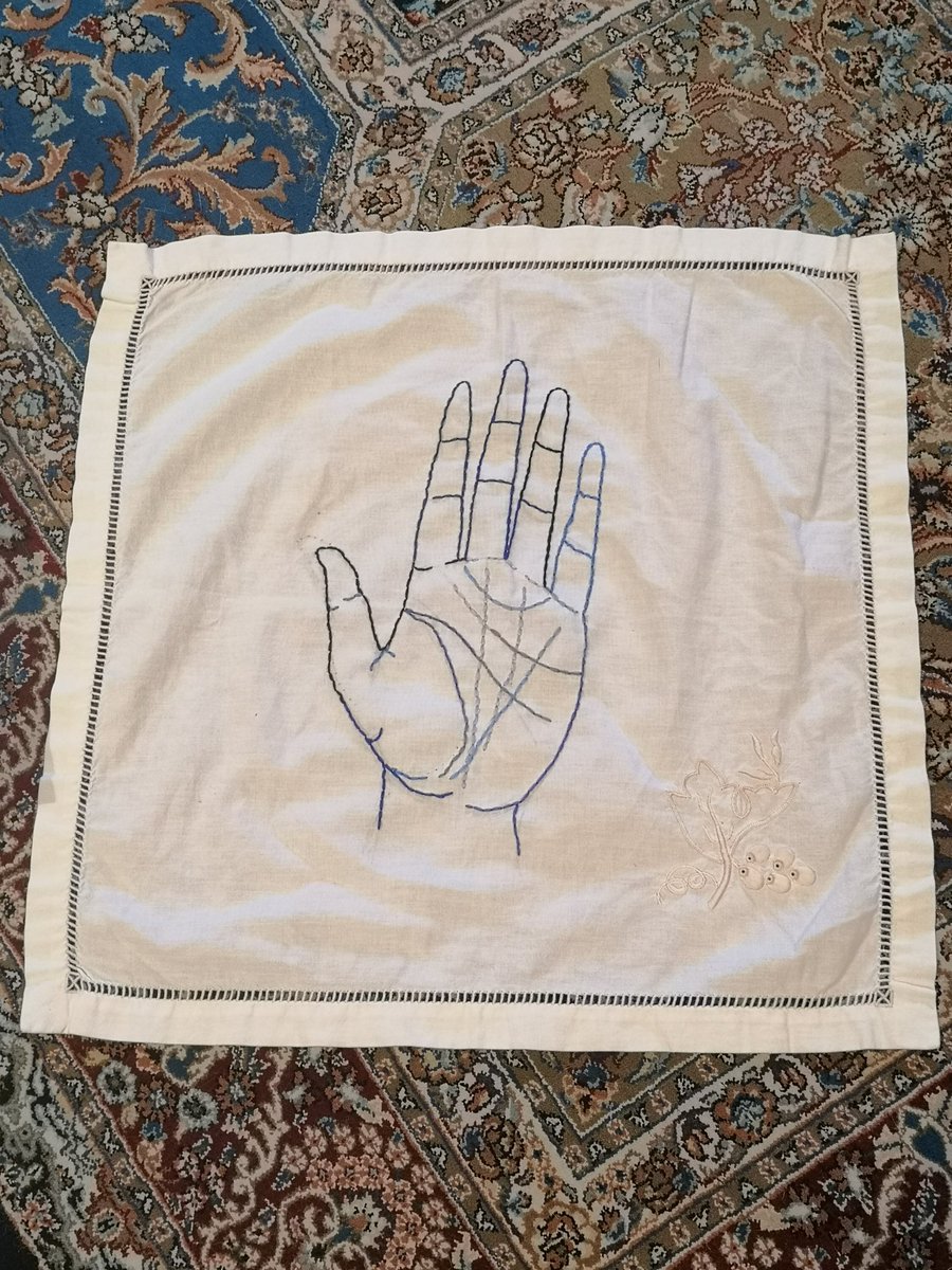 NashCousens's tweet image. Beginnings embroidery 5.
#workinprogress #handstitching