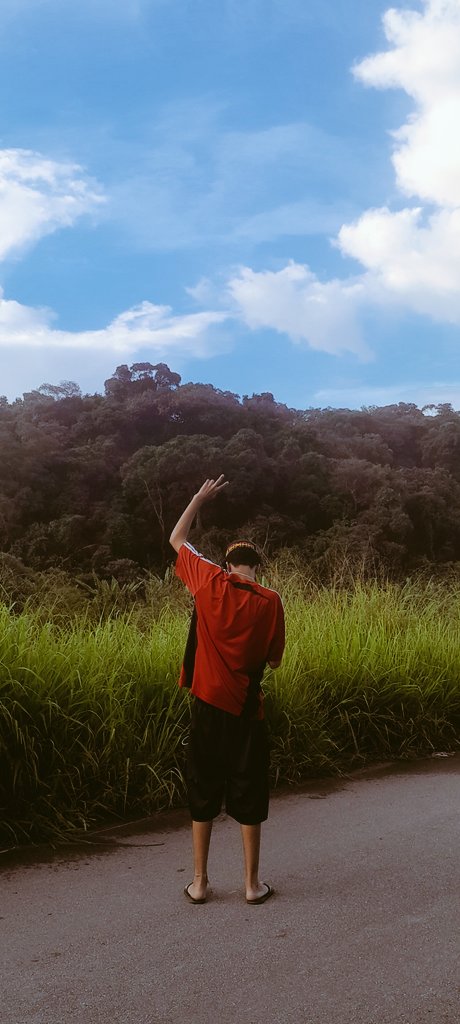 yungnilo's tweet photo. tudo aqui parece um sonho... https://t.co/B88XItknQL