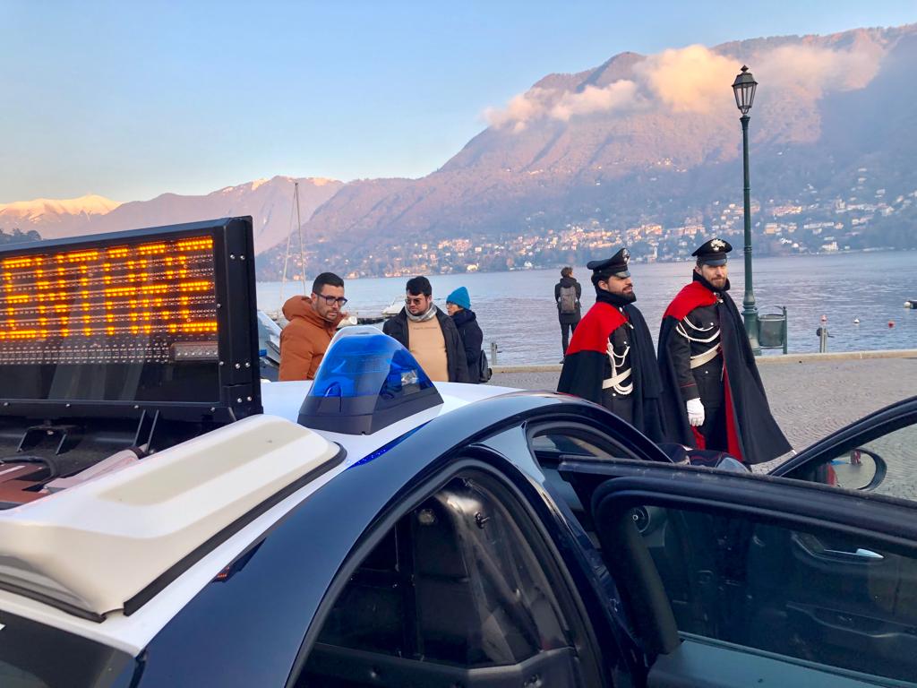 _Carabinieri_'s tweet photo. Buongiorno da Cernobbio (CO)
#PossiamoAiutarvi #Carabinieri #ForzeArmate #Difesa
#13gennaio https://t.co/7Y2NlJ9DVR