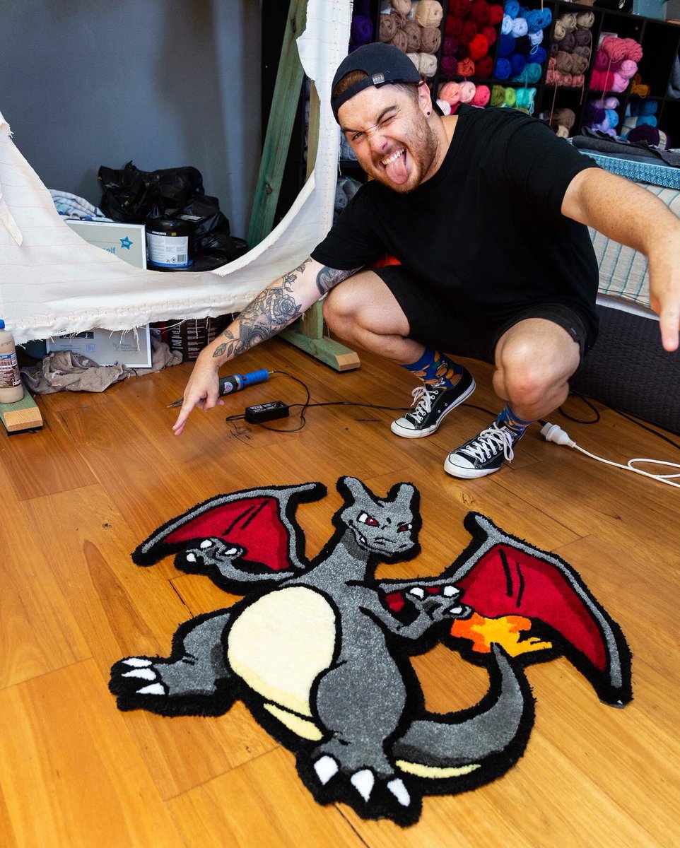 TuftOFF's tweet image. Fire lizard beauty shots!! Was such a super fun piece to make!!

#customrug #tuft #shinycharizard  #charizard  #tufting #pokemon