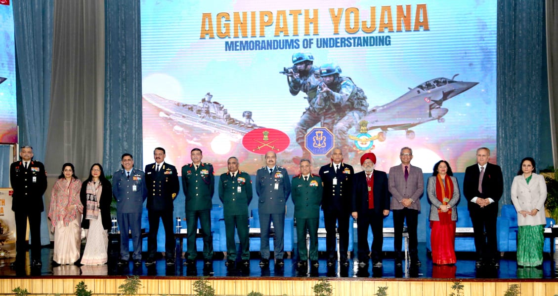 adgpi's tweet photo. A ‘Whole of Government Approach’ is being ensured for suitable absorption of #Agniveers after the 04 year tenure. To facilitate the same, multiple #MsOU were signed between Ministries to empower the #Agniveers with requisite academic qualifications & skill certifications. https://t.co/sP49sPfZvJ