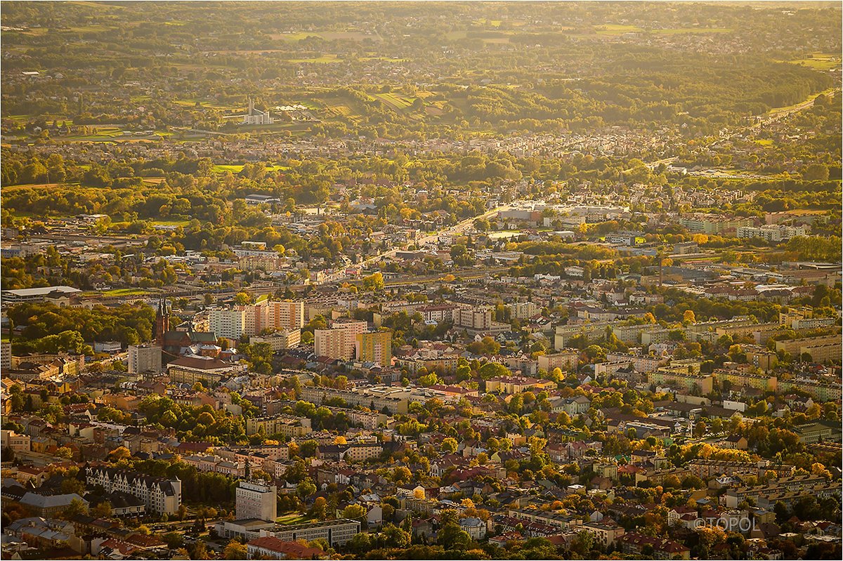 Poznaj obszar rewitalizacji, wybierz się na spacerek! 🚶
Więcej tutaj ➡ bit.ly/3QheDOm