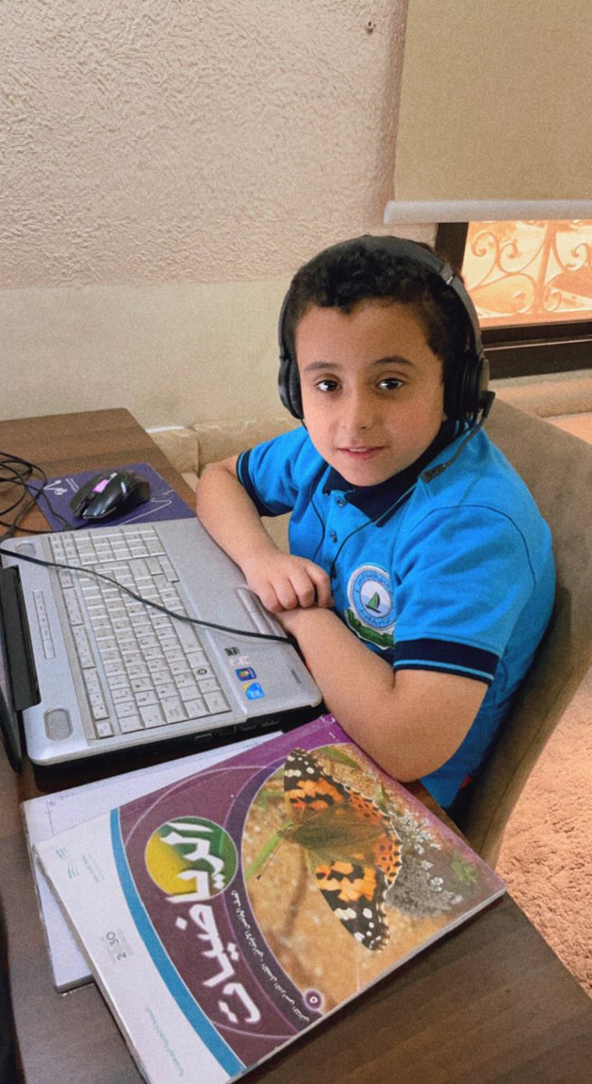 alsahil_school's tweet photo. جانب من حضور أبنائنا الطلاب وتفاعلهم مع المنصة التعليمية للمدارس .
شاكرين ومقدرين لأولياء الأمور تعاونهم ، وللإخوة المعلمين جهدهم .
وفق الله الجميع لما يحب ويرضى 🌹✨
#إدارة_التعليم_بمحافظة_جدة
#منصة_كلاسيرا https://t.co/lDHKivKx6w