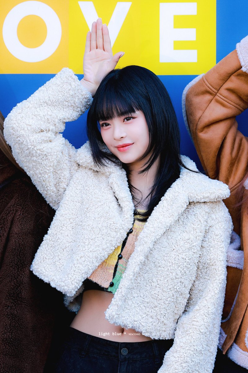 230103 아기토끼🐰

#뉴진스 #NewJeans #하니 #HANNI