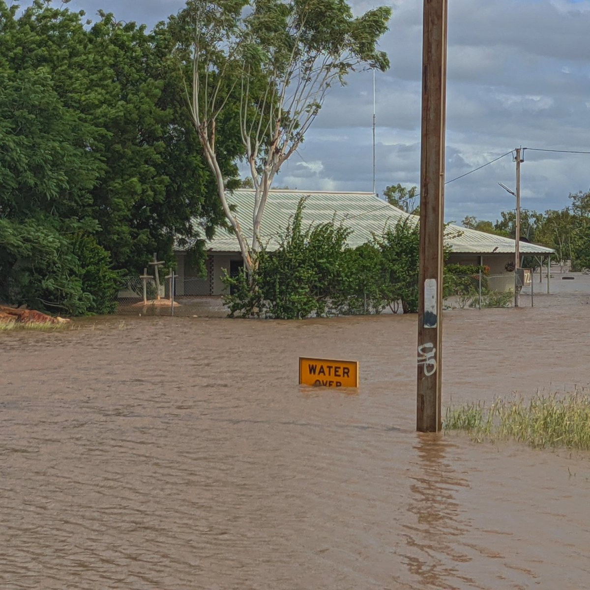 Dylan Storer (@storerdylan) on Twitter photo Scenes from Fitzroy Crossing 4/1/2022, a thread: #fitzroyvalleyfloods
A local church inundated with water Scenes from Fitzroy Crossing 4/1/2022, a thread: #fitzroyvalleyfloods
A local church inundated with water
