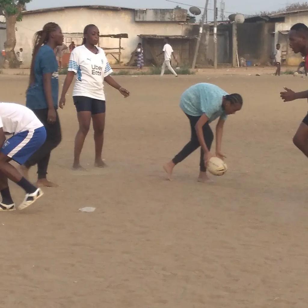 CotedivoireR's tweet photo. 03/01/23: Séance d'entraînement à Abidjan
#EuroRugbyLeague
#IntRL #Mearl https://t.co/ealDbVxgYA