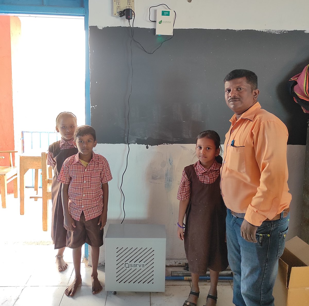 Active_IAQ's tweet image. We know we’re on the right path when we see these smiles. 
Sarva - ActiveBuildings for Communities, deploys air sensors and air purifiers at Ambernath Municipal School, Mumbai.

#AirPollution #AirPurifiers #AirSensors #CleanAirForAll  #CleanTech #SustainableFuture #BetterTomorrow