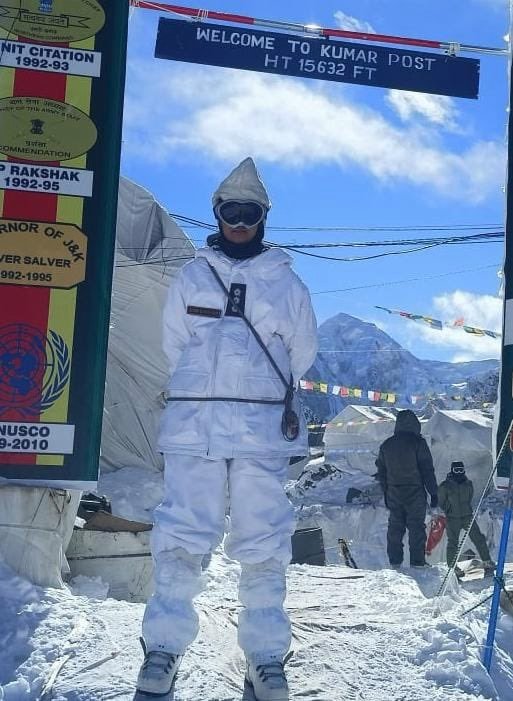 AskAnshul's tweet photo. Captain Shiva Chauhan becomes first woman officer to be deployed at Siachen, world’s highest battlefield. https://t.co/fUTbDS5Dmc