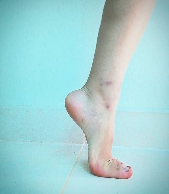 Do you like my ballerina feet? Follow me on onlyfans https://t.co/OCf1RCOvTt https://t.co/422prIvBam<a href="/tag/footfetish"class="tags"><span>#footfetish</span></a><a href="/tag/latina"class="tags"><span>#latina</span></a><a href="/tag/feet"class="tags"><span>#feet</span></a><a href="/tag/pies"class="tags"><span>#pies</span></a><a href="/tag/toes"class="tags"><span>#toes</span></a><a href="/tag/barefeet"class="tags"><span>#barefeet</span></a>