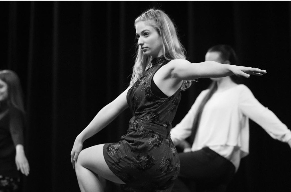 New year means it’s time to have some fun &amp; boogie with us! 

 ADULTS DANCE IS BACK JAN 12TH - FREE CLASS! <a href="/OldfieldChester/">Oldfield Primary</a> 7-8 pm for all ages &amp; abilities 

Led by professional dance specialist Kelly come join us for an uplifting session ! 

RT <a href="/chestertweetsuk/">#chestertweets</a> <a href="/wearechester/">We Are Chester</a>