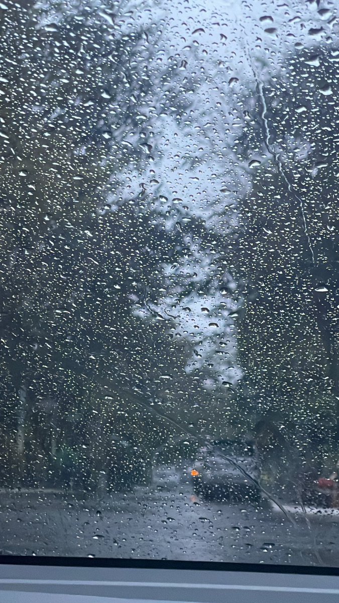 _mikeacuna's tweet photo. Imagining I'm in Baguio. ❄️ https://t.co/kqv4y7loaV