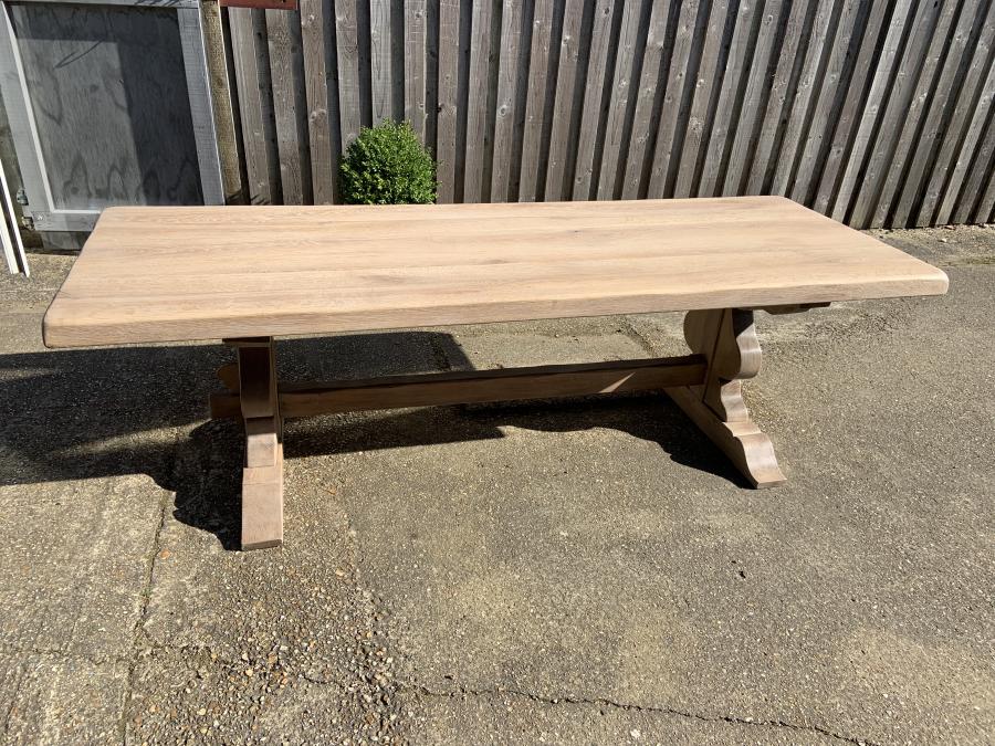 AntiqueTables1's tweet image. 18th Century style Trestle Table 

bit.ly/3vGAbdq

#trestletable #antiquetrestletable #antiquetable #antique #furniture