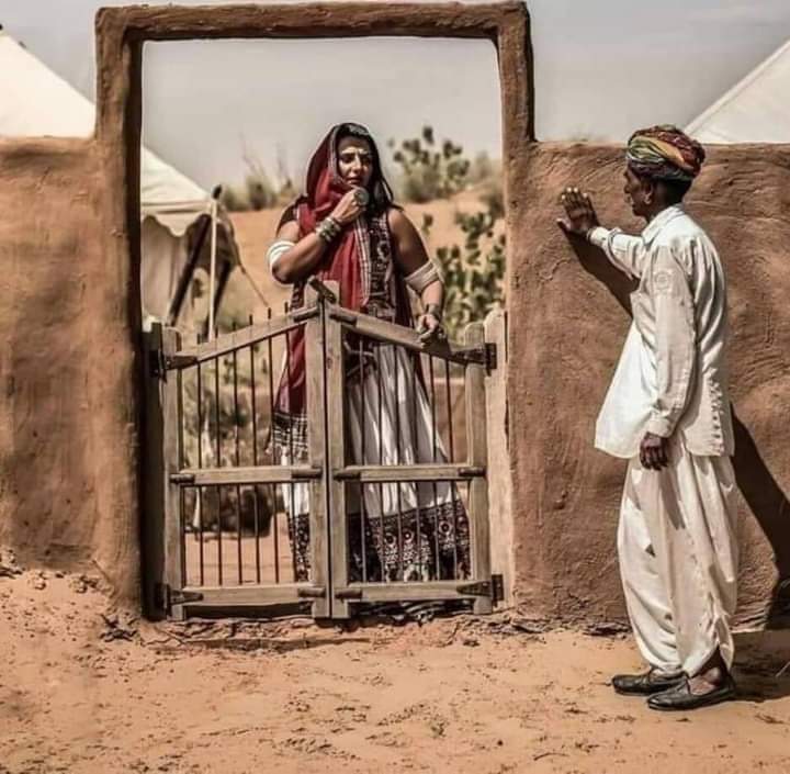 UrduVirsa's tweet photo. کب تلک در پہ کھڑے رہنا ہے، اُن سے پوچھو
کیا وہ محشر کا تماشہ بھی یہیں چاہتے ہیں

ممتاز گورمانی https://t.co/f2KB2e8lmp