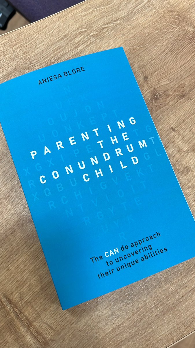 Canbury School welcomed @AniesaBlore yesterday to speak to the staff during INSET about #sensorydifficulties and #OT and gifted us with her wonderful book.