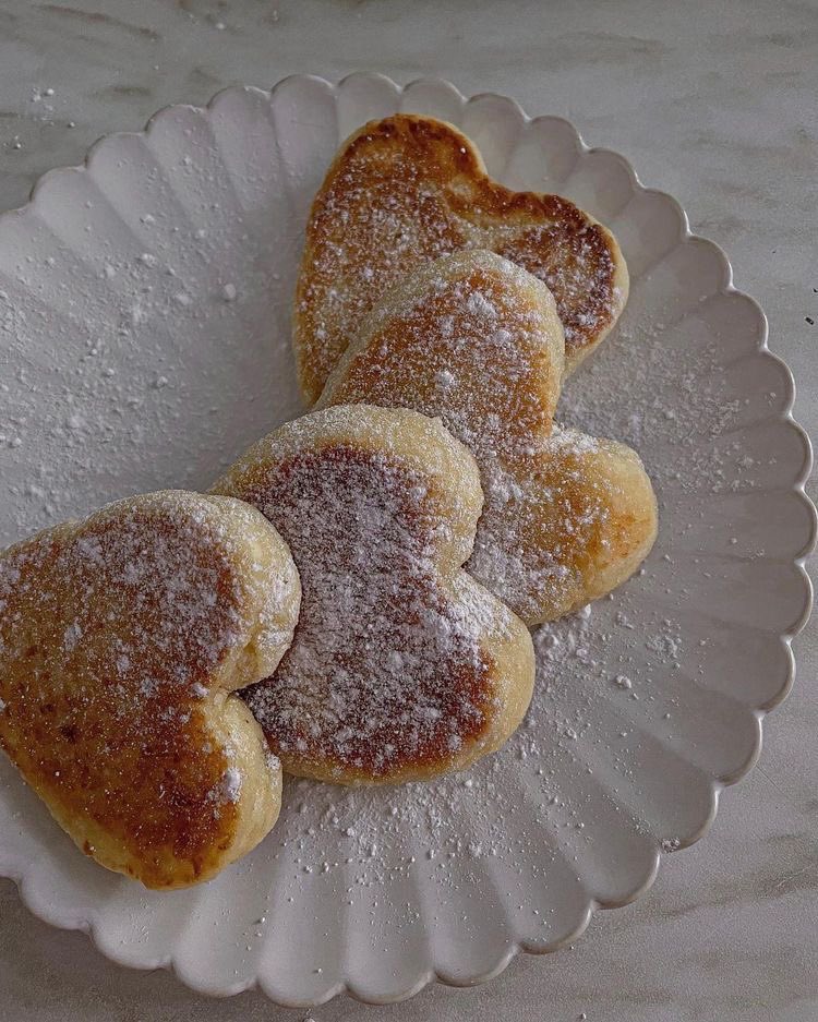 heart shaped pancakes