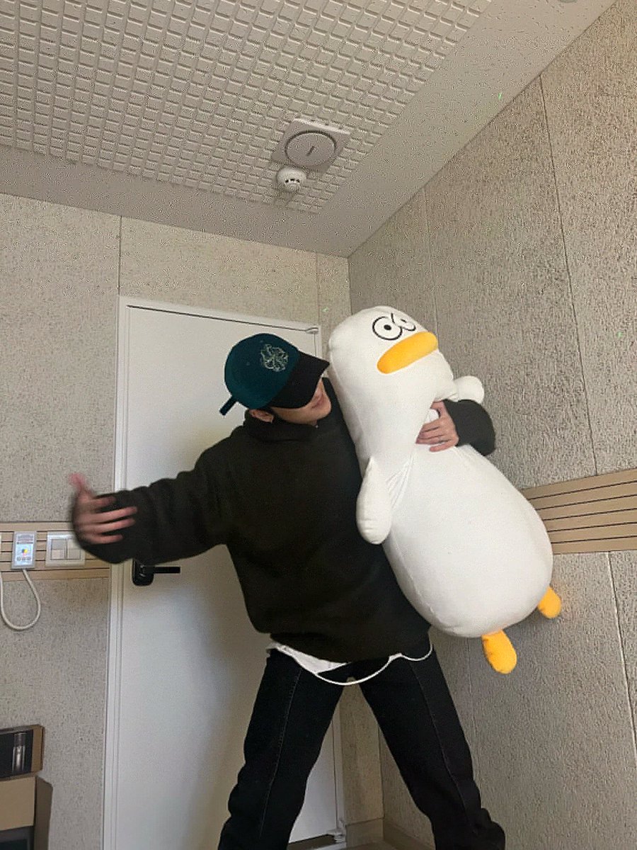 won_foruu's tweet photo. 🤍 #WON_ForU https://t.co/a4OeZFdvKc