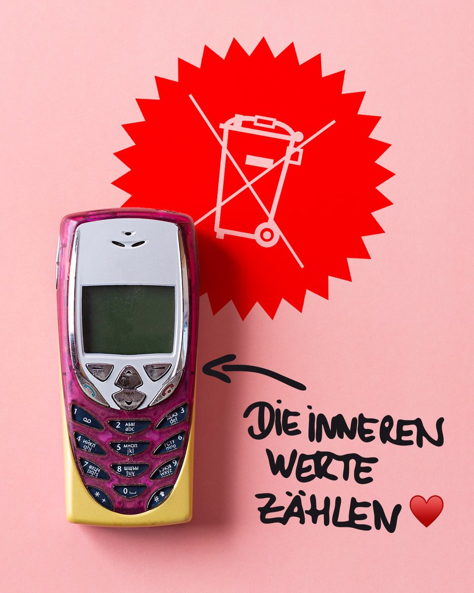 dein_plan_e's tweet photo. Gab es ein Smartphone zu Weihnachten? Wie schön! Aber wohin jetzt mit dem alten Gerät? Horte deine Altgeräte nicht im Keller oder in Schubladen. Entsorge dein altes Handy auf dem Wertstoffhof oder im Handel. So können Rohstoffe erhalten und wieder eingesetzt werden. #recycling https://t.co/xoO50MqjgM