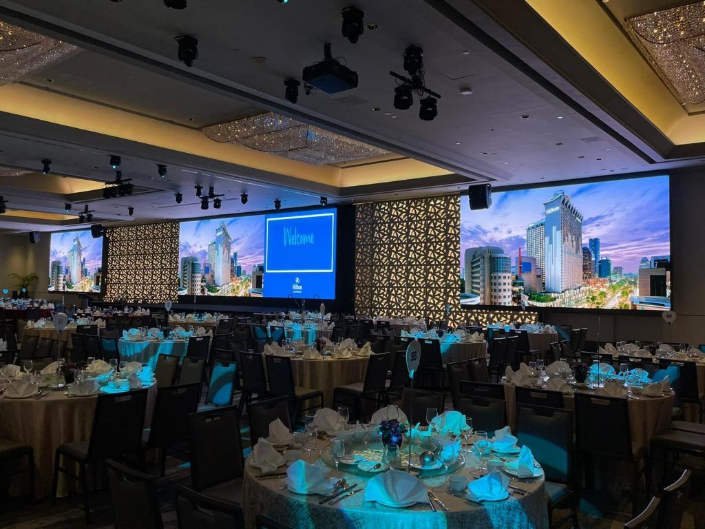 L_ACOUSTICS's tweet photo. Renowned as the largest #Hilton in APAC, the Hilton Singapore Orchard features A10i &amp; X12 in the hotel’s ballrooms installed by #ConceptSystemsTechnologies for intelligible sound coverage for #corporateevents, product launches and weddings: https://t.co/bUfbkWcYe3 https://t.co/y8ejGQvcyl