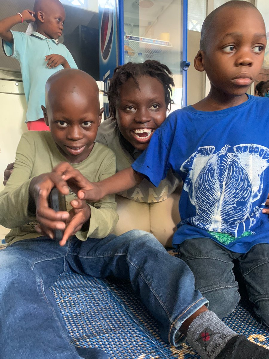 AORMagis's tweet photo. The group was later on was inspired by the strength and hopeful nature shared by the caregivers and the kids.

The experience inspired us to be more grateful for the gift of life. https://t.co/N6ov1zrwoR