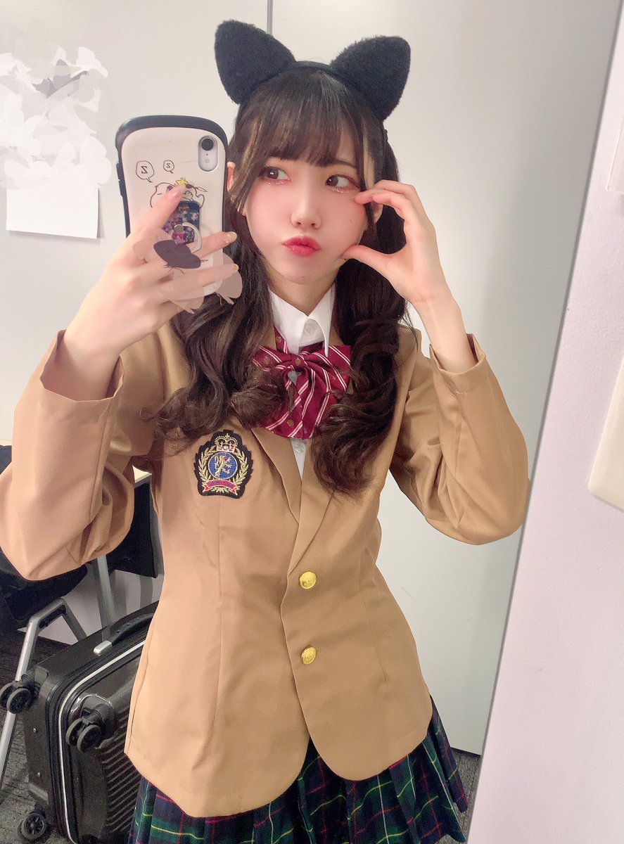 ami_AVAM's tweet photo. にゃんにゃん https://t.co/o42iJdvJMe