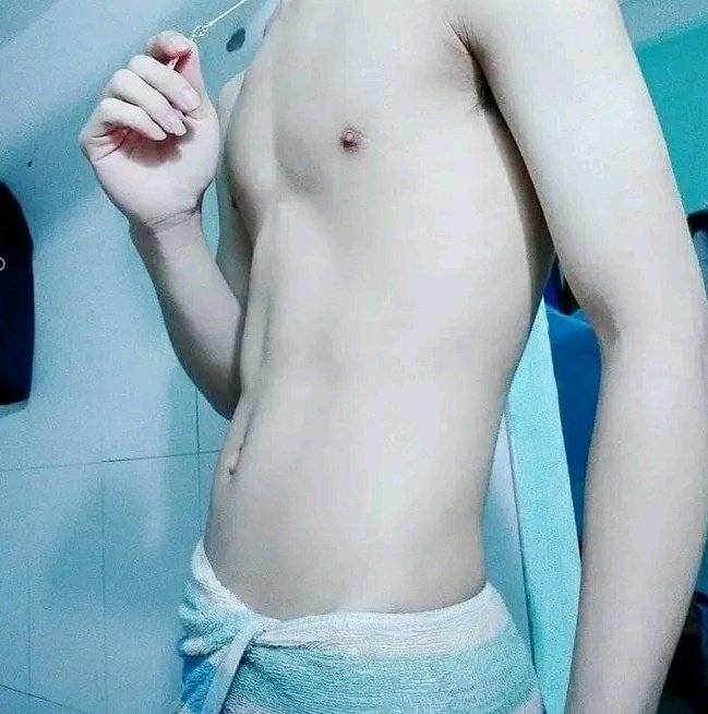 putrazee10's tweet photo. Yang gini bisa apa 
Yang selalu mandi sendiri https://t.co/ilc8NOf0zZ