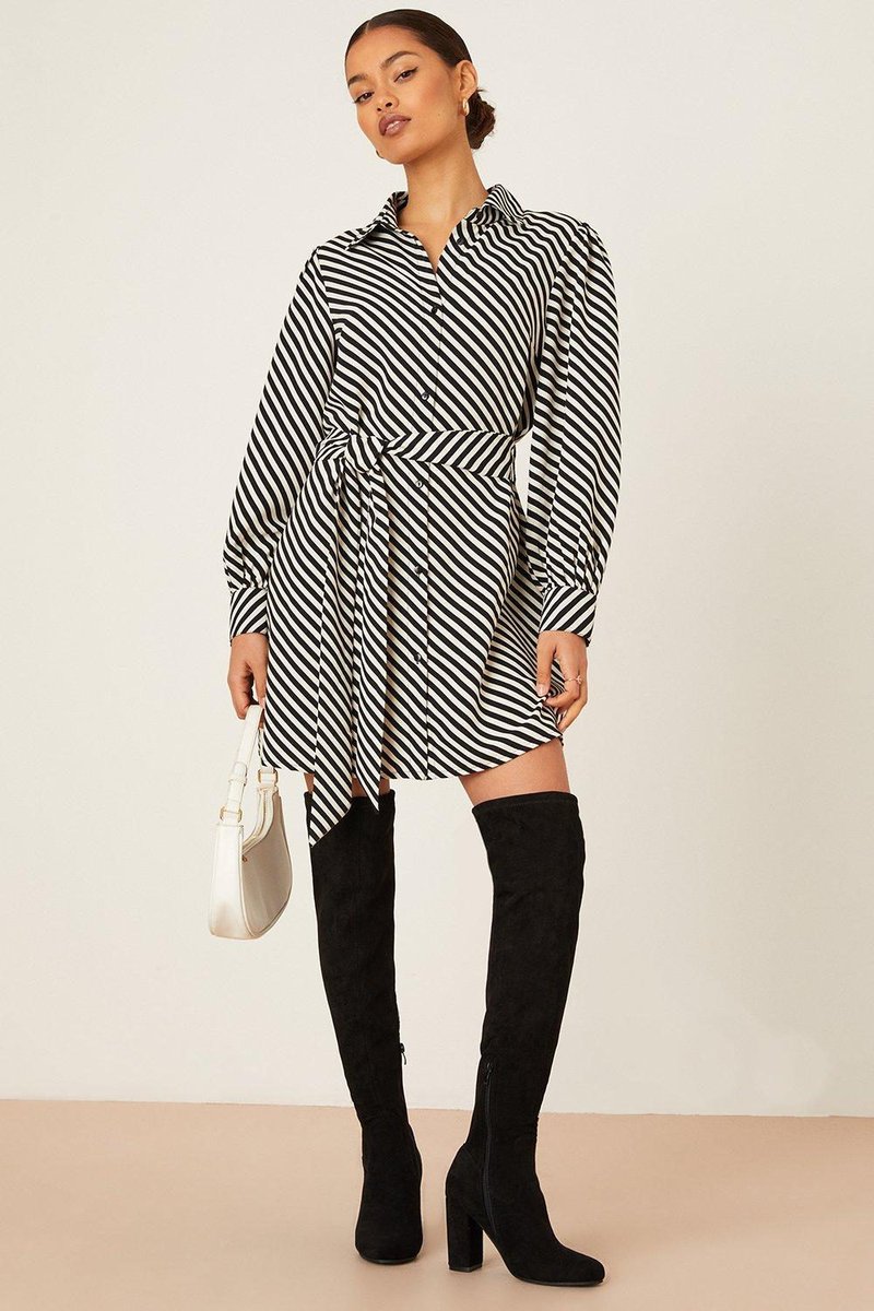 Dorothy_Perkins's tweet photo. Monochrome moments π€©
Which is your fave 1, 2, 3 or 4? π€π€
https://t.co/5hsOT0MQNB π β¨
#DPLoves #dorothyperkins #monodressing #monochromeoutfit #OOTD #winteroutfit https://t.co/pIeECsUnXr