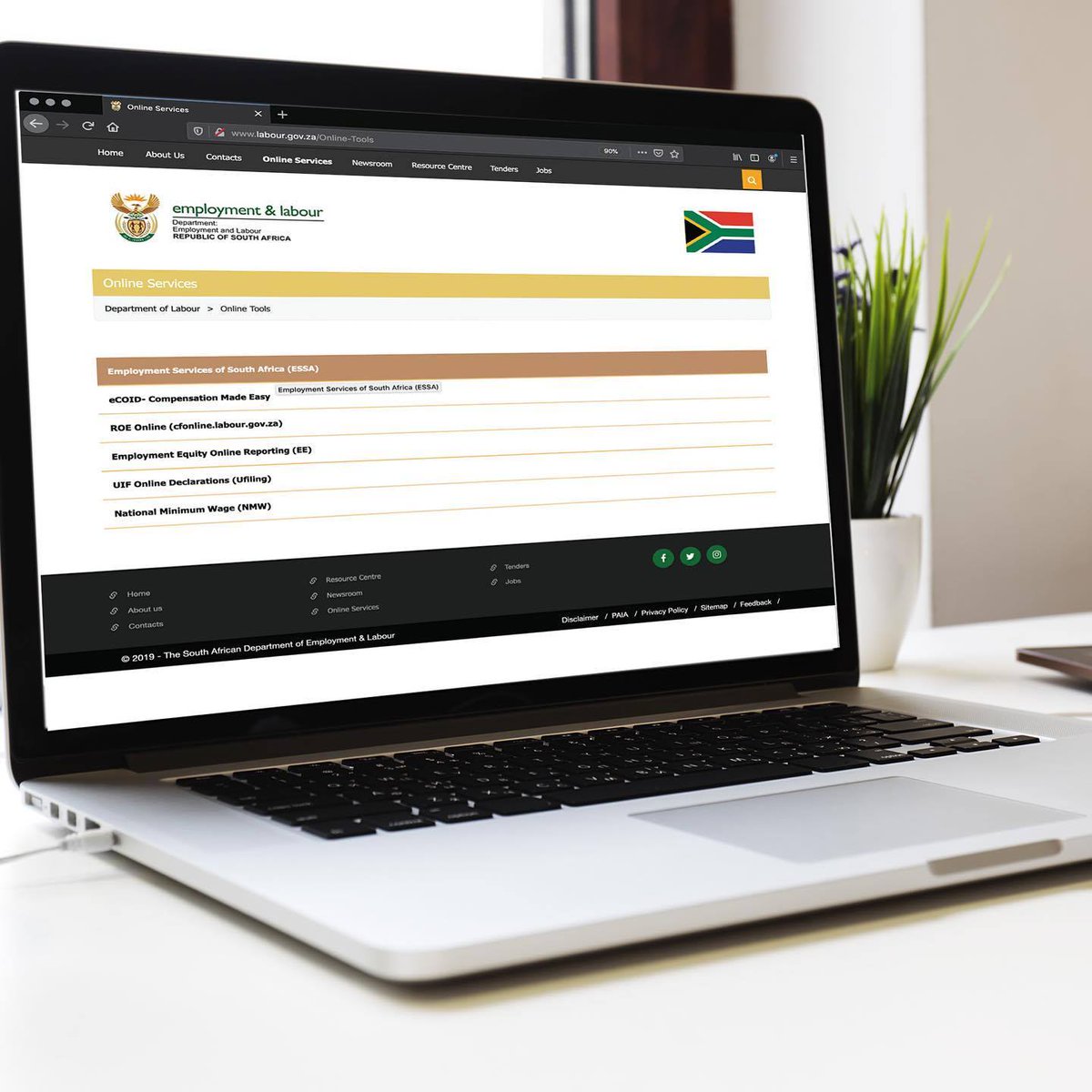 deptoflabour's tweet photo. The following services can be accessed on our website:
- Employment Services of South Africa (ESSA)
- eCOID- Compensation Made Easy
- ROE Online
- #Ufiling
- #Covid19TERS online applications
- National Minimum Wage
https://t.co/fT8X6vomXi https://t.co/JTSeIT0QOl