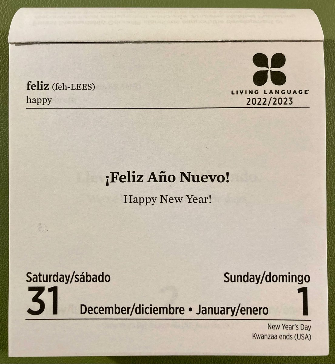 HelenTeachesEng's tweet photo. Happy New Year / ¡Feliz Año Nuevo! Hope your 2023 is off to a good start!
🙌🏼
My partner bought me this @AndrewsMcMeel #LivingLanguage #Spanish 2023 Day-to-Day #Calendar with phrases & cultural anecdotes for practicing the #language
#HappyNewYear #FelizAnoNuevo #LearningSpanish https://t.co/a10w34Zaae