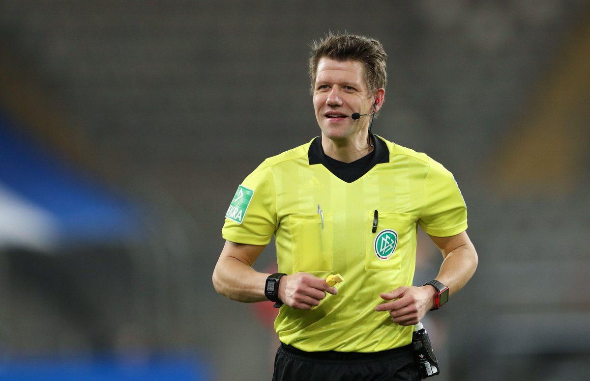 FootyAccums's tweet photo. German referee Patrick Ittrich
has suggested making several changes to football's rules..

1) For a tactical foul in midfield, a free-kick should be awarded 17 metres from goal. How often will we see such fouls then? https://t.co/BYWiVkemEC