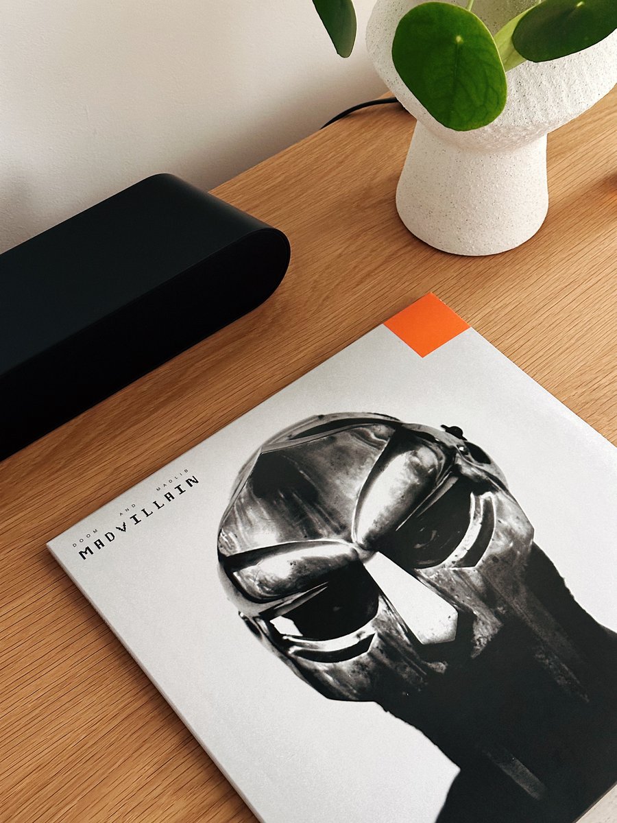 Carlos ☻ tweet media